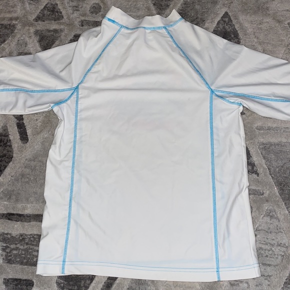 Boys white swim shirt size 18/20 XL - Picture 3 of 5